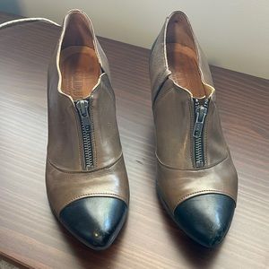 FIDJI bootie heels SIZE 39 or 8 / 8.5 Made in Portugal